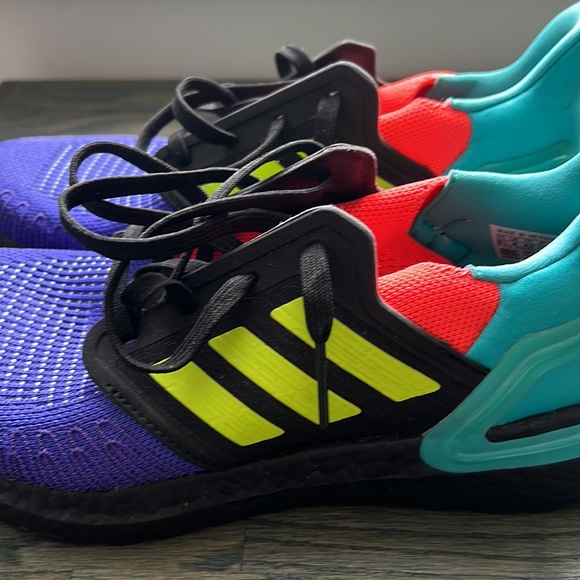 Adidas Ultraboost 2.0 DNA Parley Primeblue ULTRA RARE color pattern. Size 8.5 - Picture 7 of 11